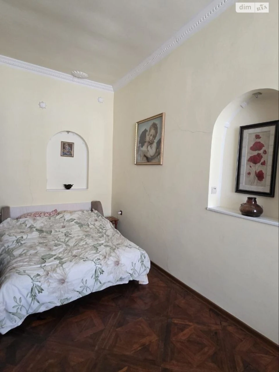 Long-Term Rental Apartment on Rynok Plaza
