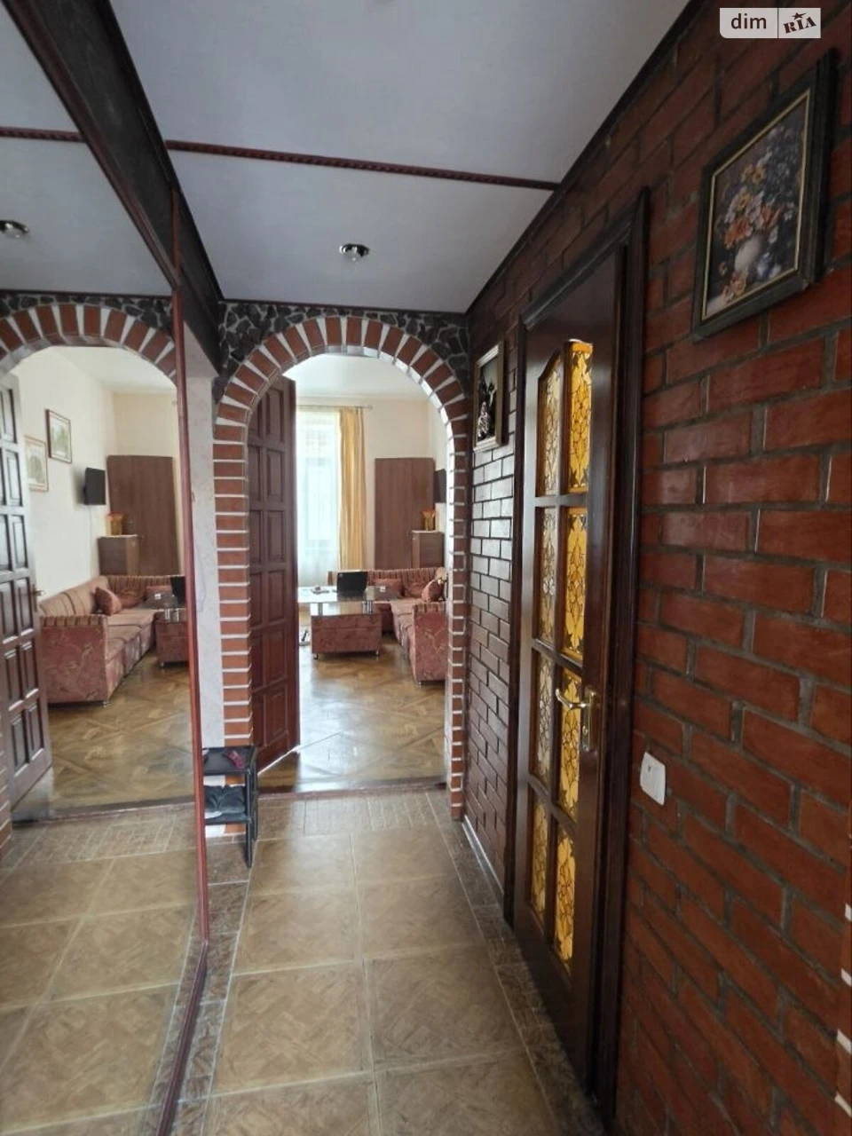 Long-Term Rental Apartment on Rynok Plaza