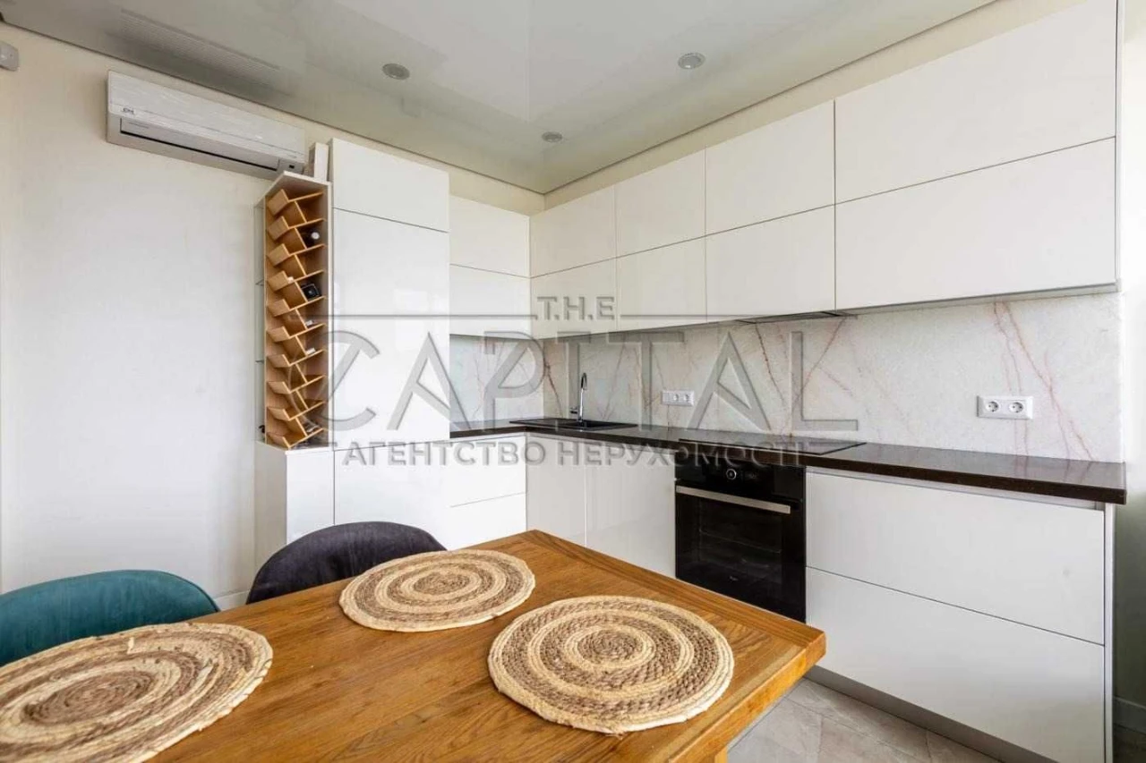 Продаж / Квартира / 70 м2 / ЖК Підвисоцький / Печерський рай