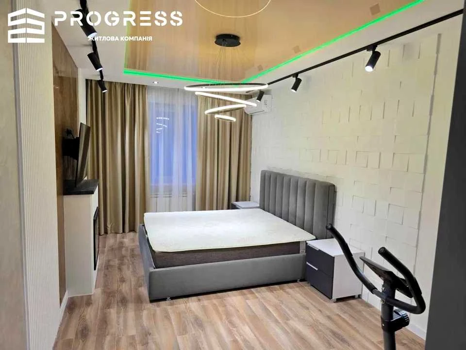 Apartment. Ivano-Frankivsk, Vysochana Street