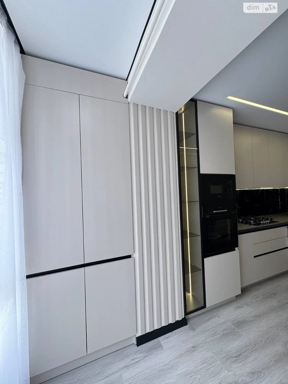 Apartment for Sale: Center Location