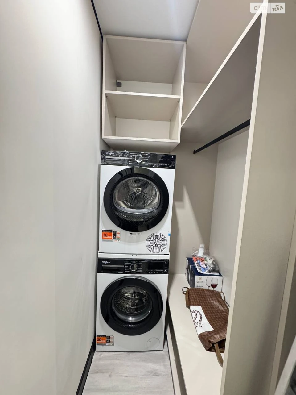 Apartment for Sale: Center Location