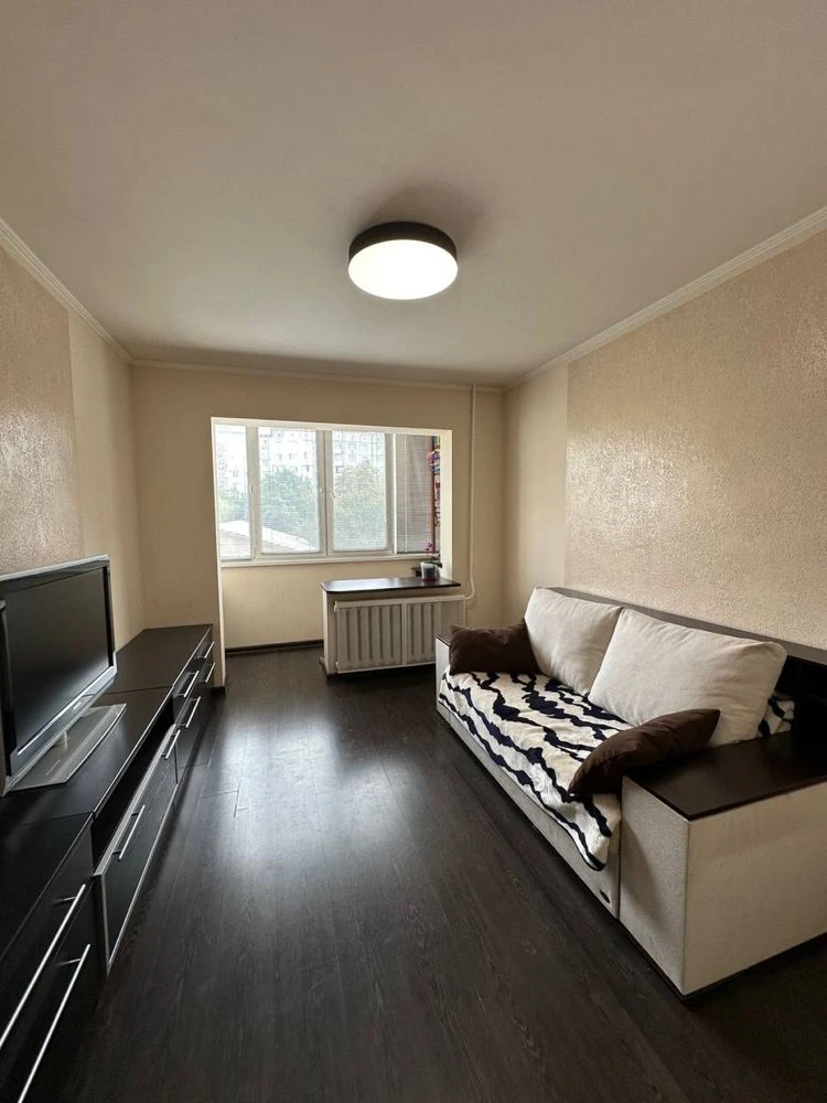 One-bedroom apartment with renovation, near the Bus Station