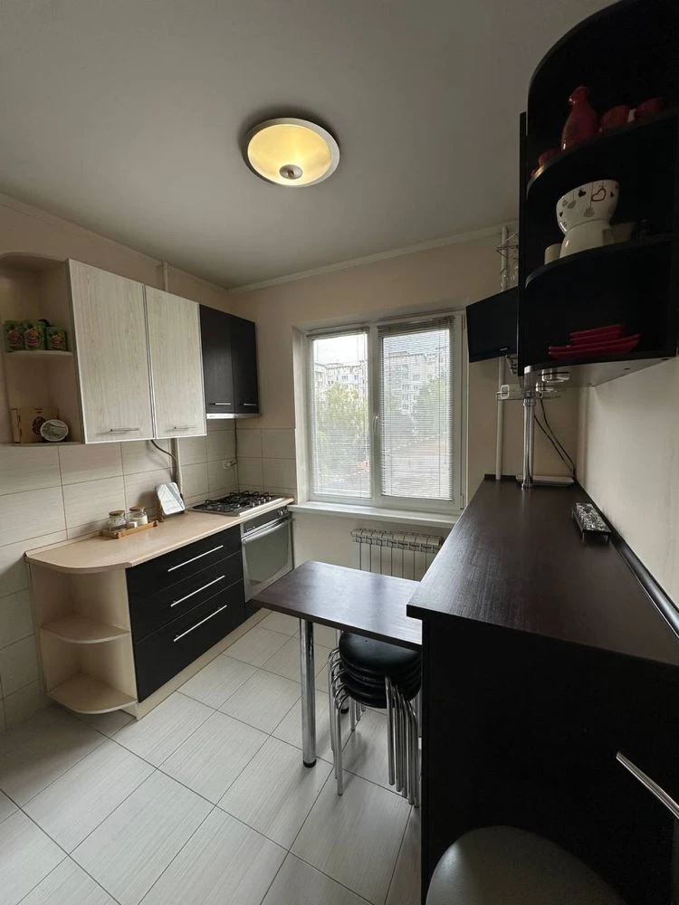 One-bedroom apartment with renovation, near the Bus Station