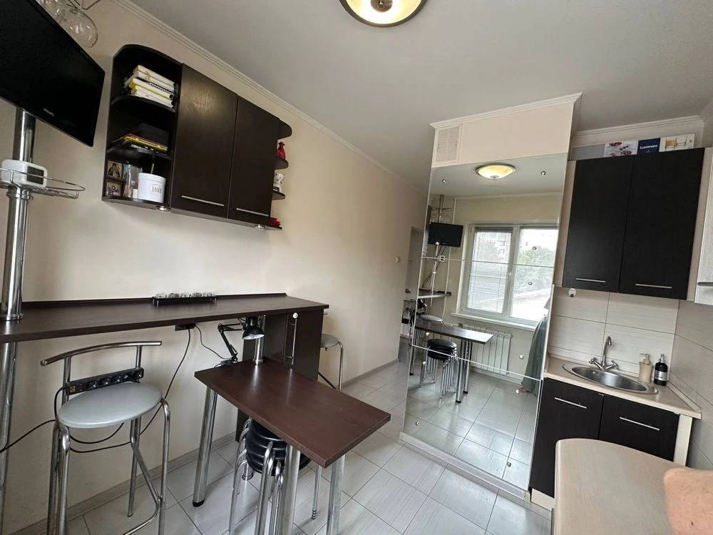 One-bedroom apartment with renovation, near the Bus Station