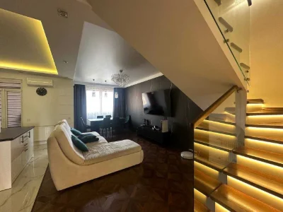 Sale of a two-story apartment in Truskavetska