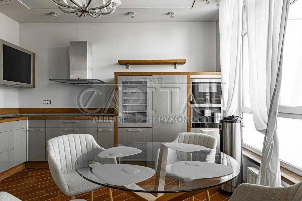 Sale / Apartment / 140 sq m / NovoPecherski Lipky Residential Complex / Pechersk