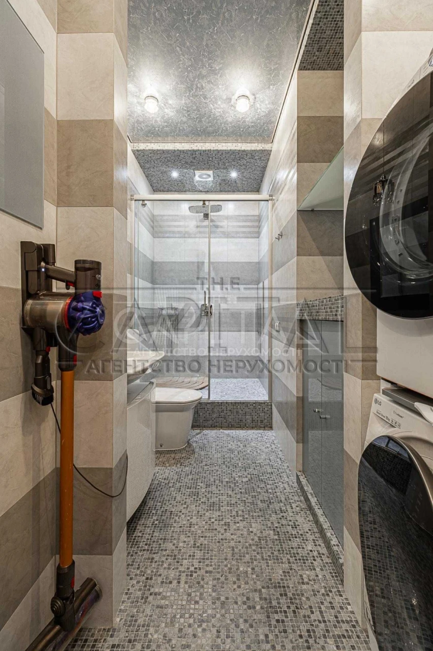 Sale / Apartment / 140 sq m / NovoPecherski Lipky Residential Complex / Pechersk