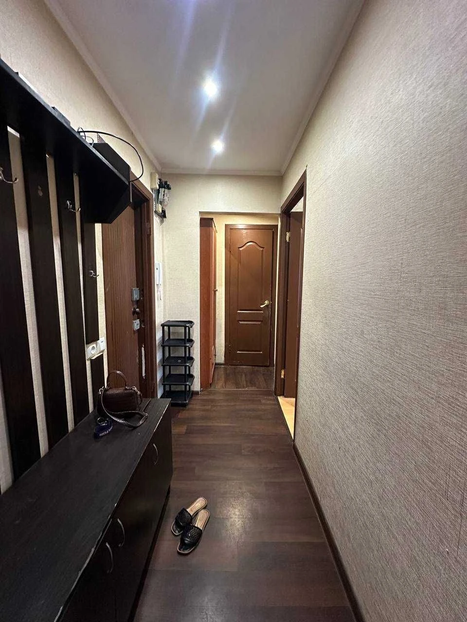 For Sale: 2-Room Apartment, Levoberezhnyi 2, Kruchelnitska Street