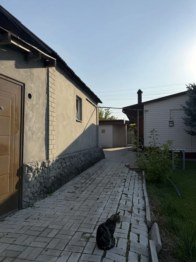 For Sale: House in Piddneprovsk
