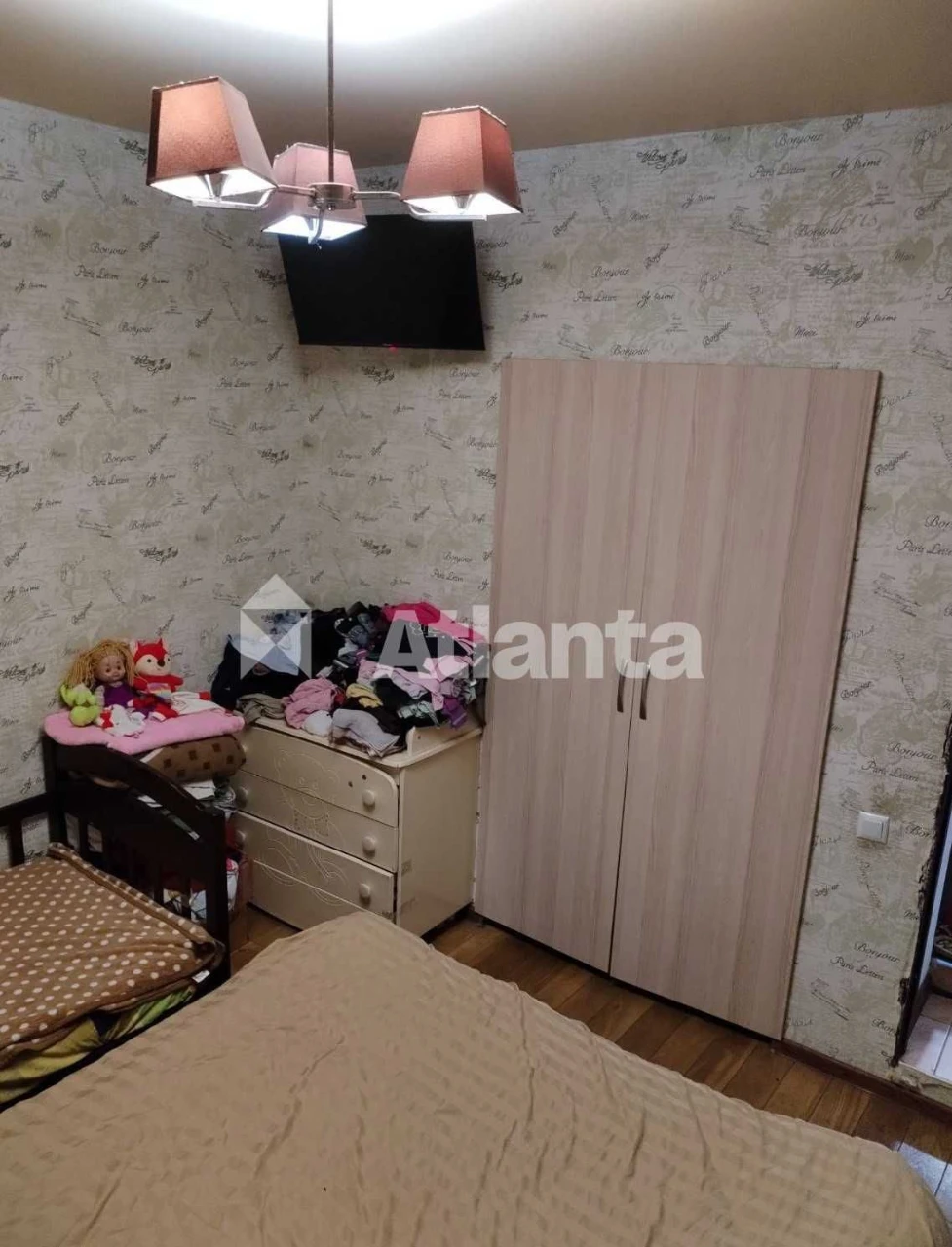 Міцний будинок на Слобідці на вул. Скляна