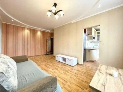 Kharkov! 3-room apartment, Yasminovy bulivar, metro Dvorets sport