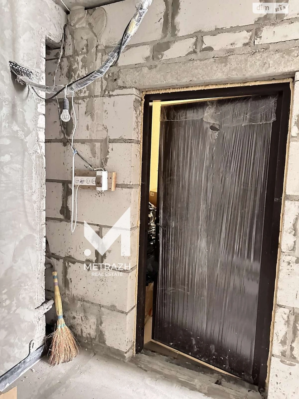 Sale Apartment in Oleksiyivka