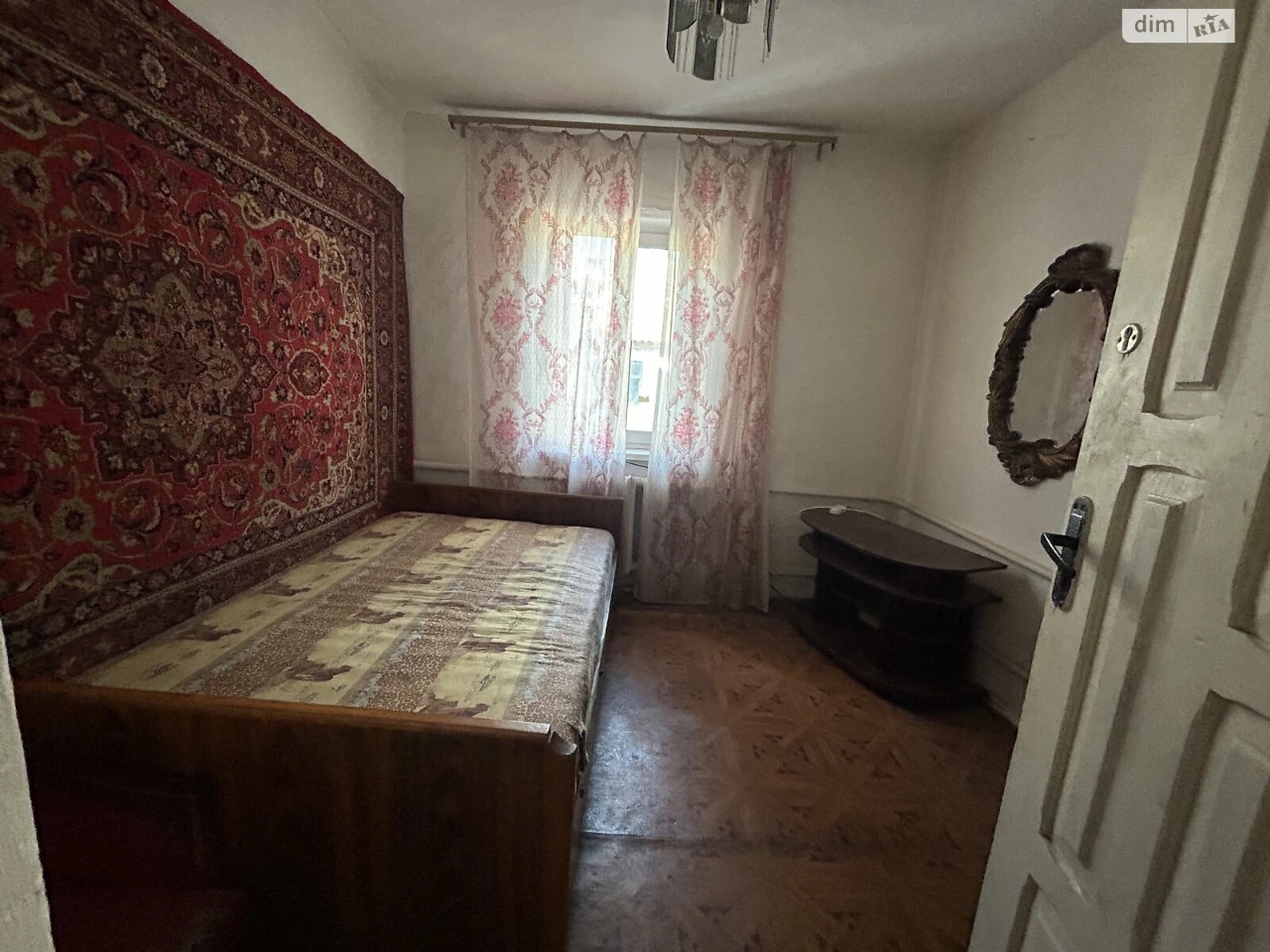 Long-Term Rental of a House Section in Zamostyan
