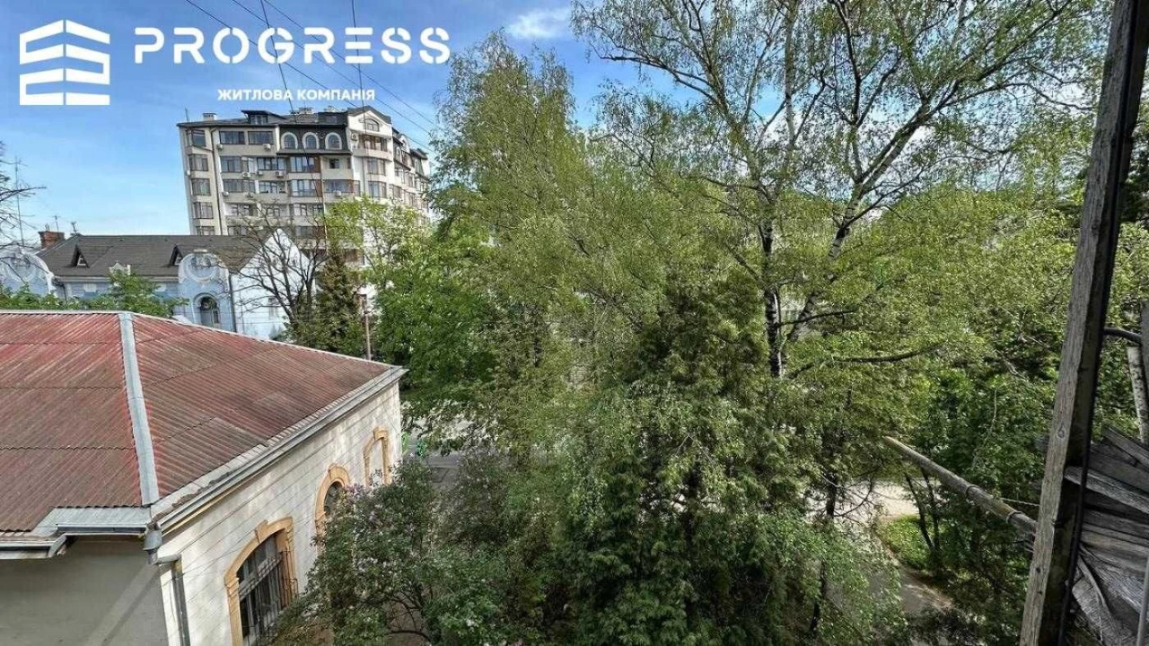 Продається 2кім. квартира вул. Короля Данила! Біля озера! По