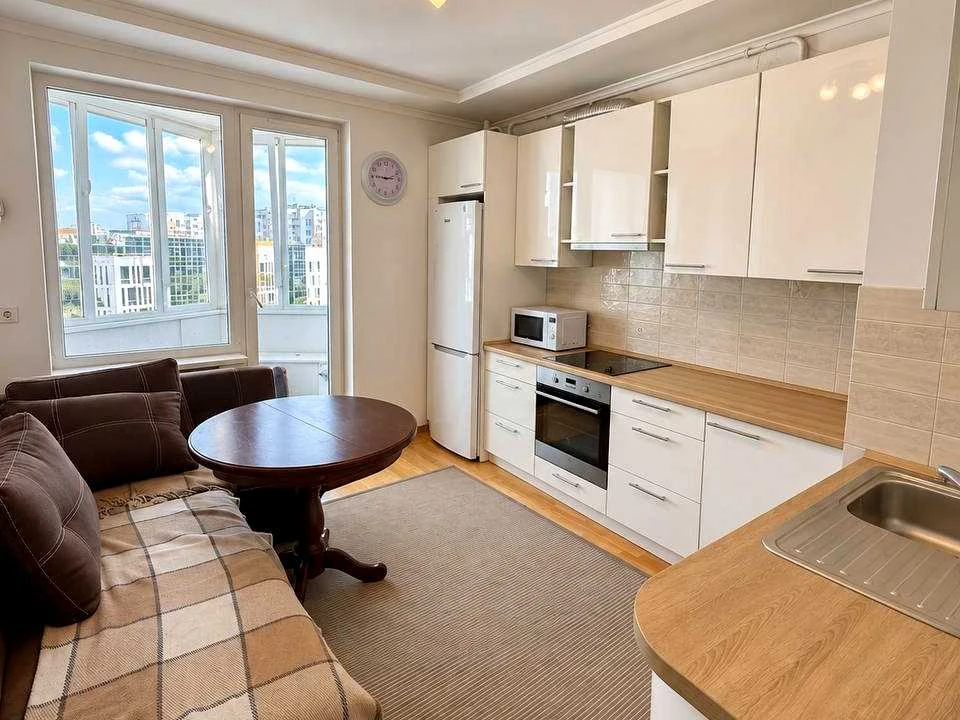 Apartment. Lviv, Chervonoi Kaliny Prospect