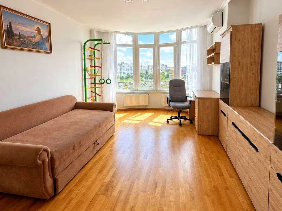 Apartment. Lviv, Chervonoi Kaliny Prospect