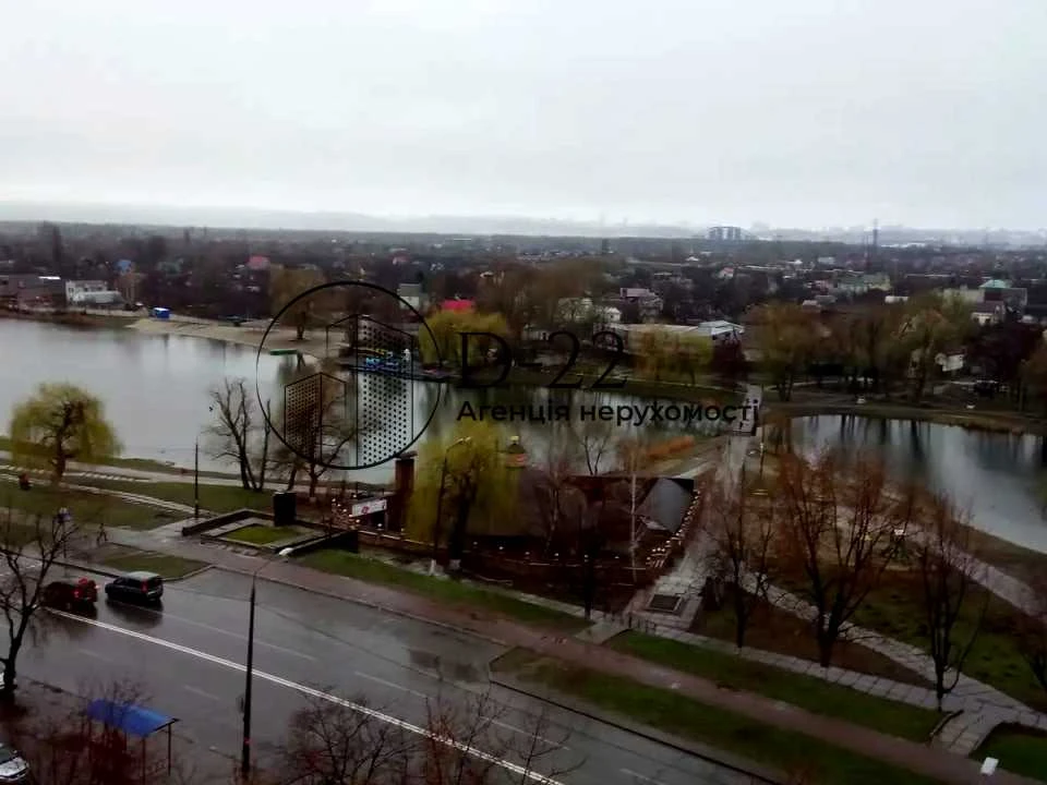 Квартира. Киев, Радужная ул.