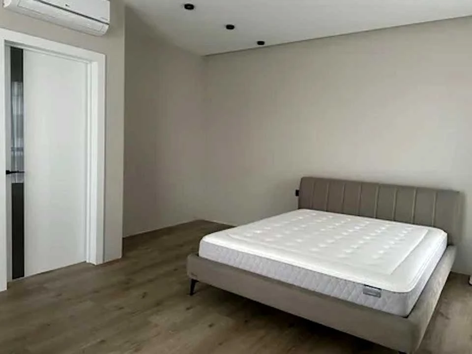 Apartment. Львів, Героїв Крут street.