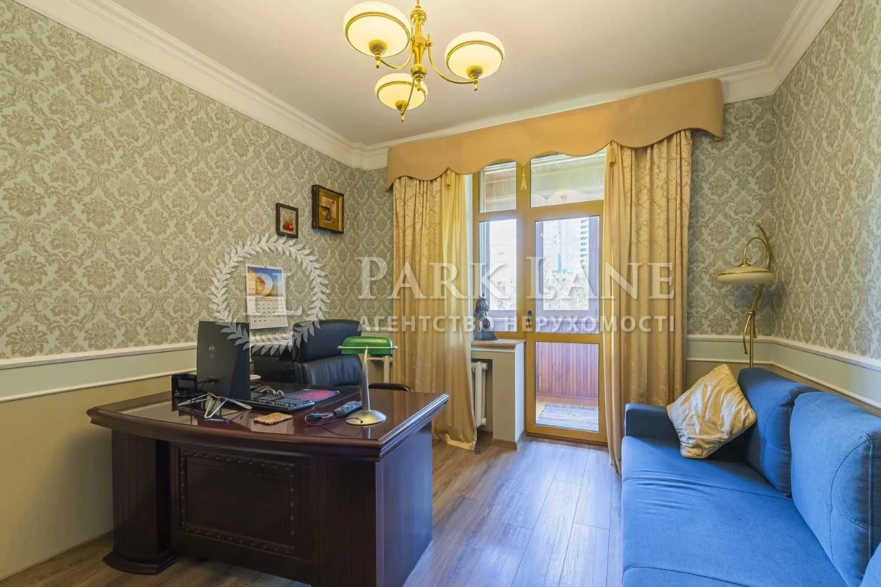 Продаж 4 кімнатної квартири вул. Джона Маккейна (Кудрі) 18/2