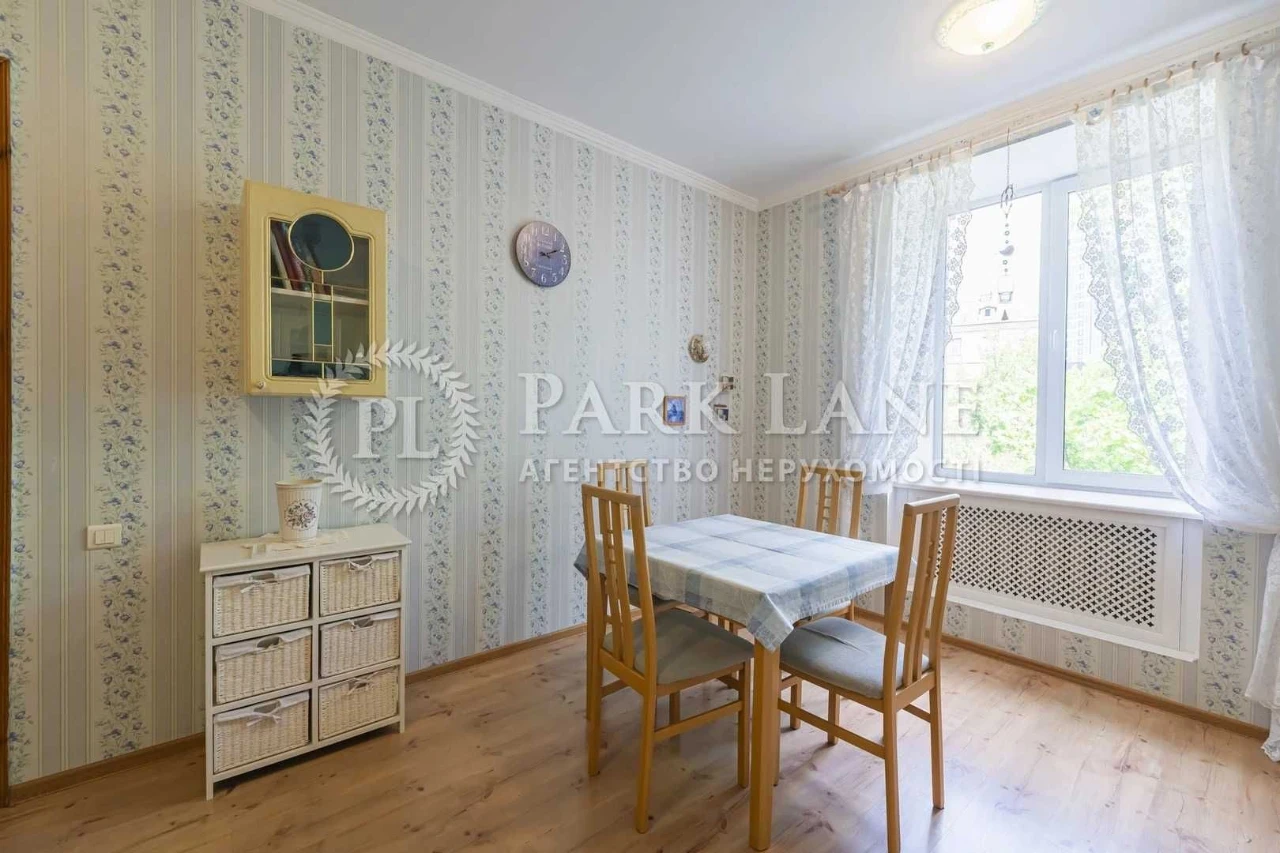 Продаж 4 кімнатної квартири вул. Джона Маккейна (Кудрі) 18/2