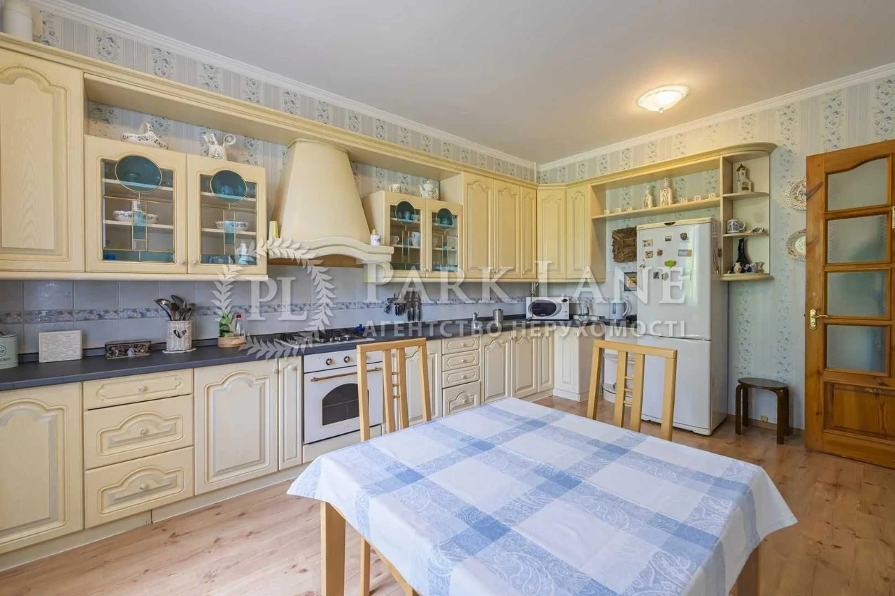 Продаж 4 кімнатної квартири вул. Джона Маккейна (Кудрі) 18/2