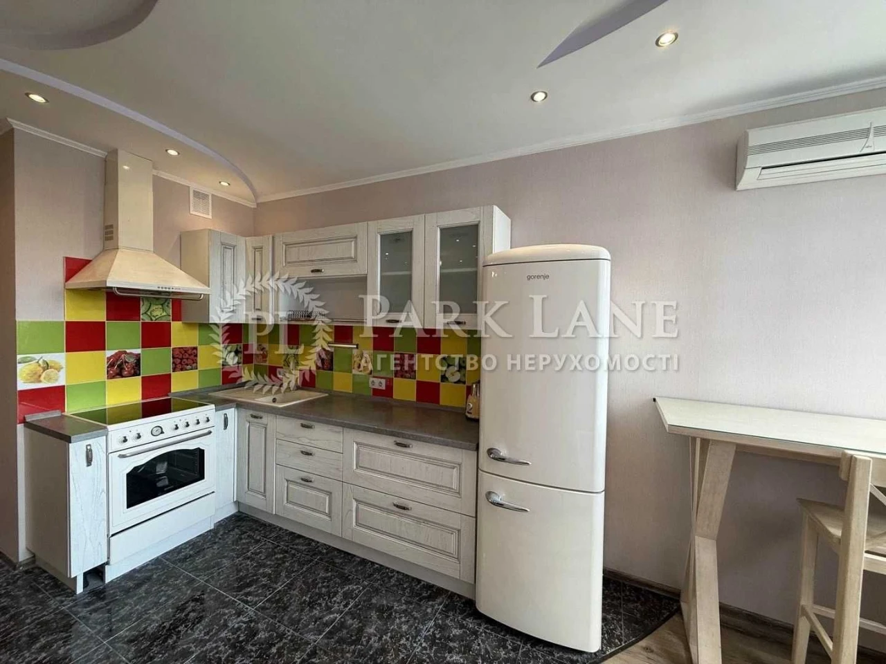 For Sale: 1-Bedroom Apartment, вул. Урлівська 23А, Осокорки River