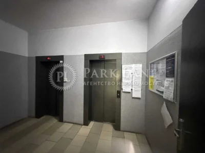 For Sale: 1-Bedroom Apartment, вул. Урлівська 23А, Осокорки River