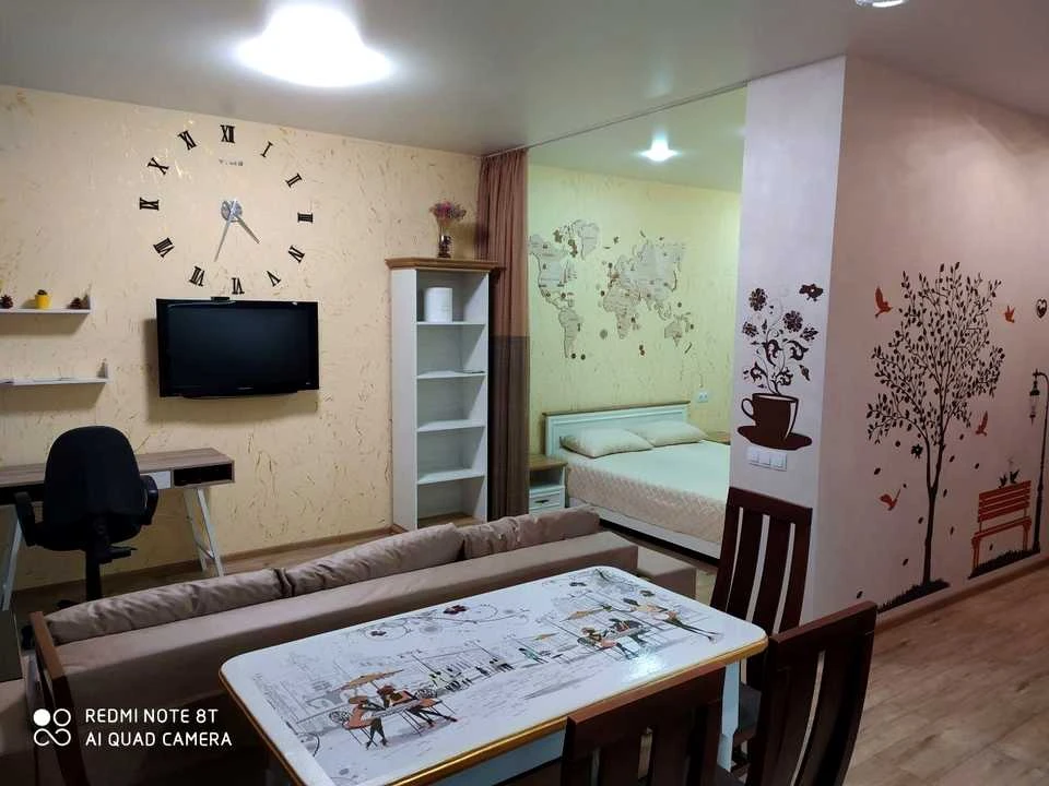 Apartment. Odessa, Lesya Ukrainy Avenue