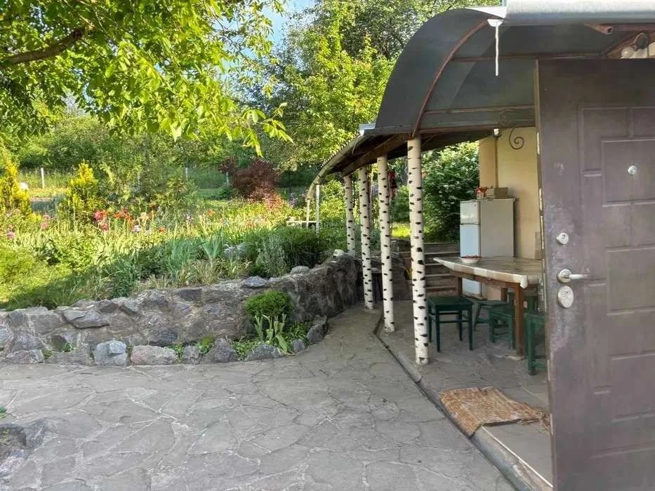 For Sale: Detached House in Ljubotin