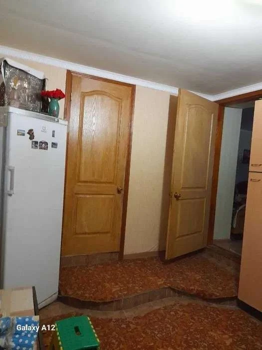 For Sale: Detached House in Ljubotin
