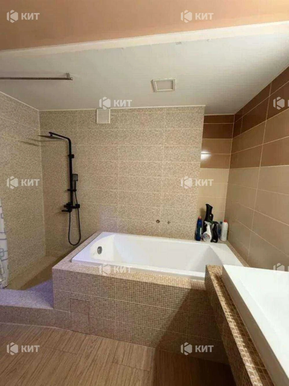 3 Bedroom, 107m2, Kyiv, Журавлевский ЖК, Новоолександрівська вул.