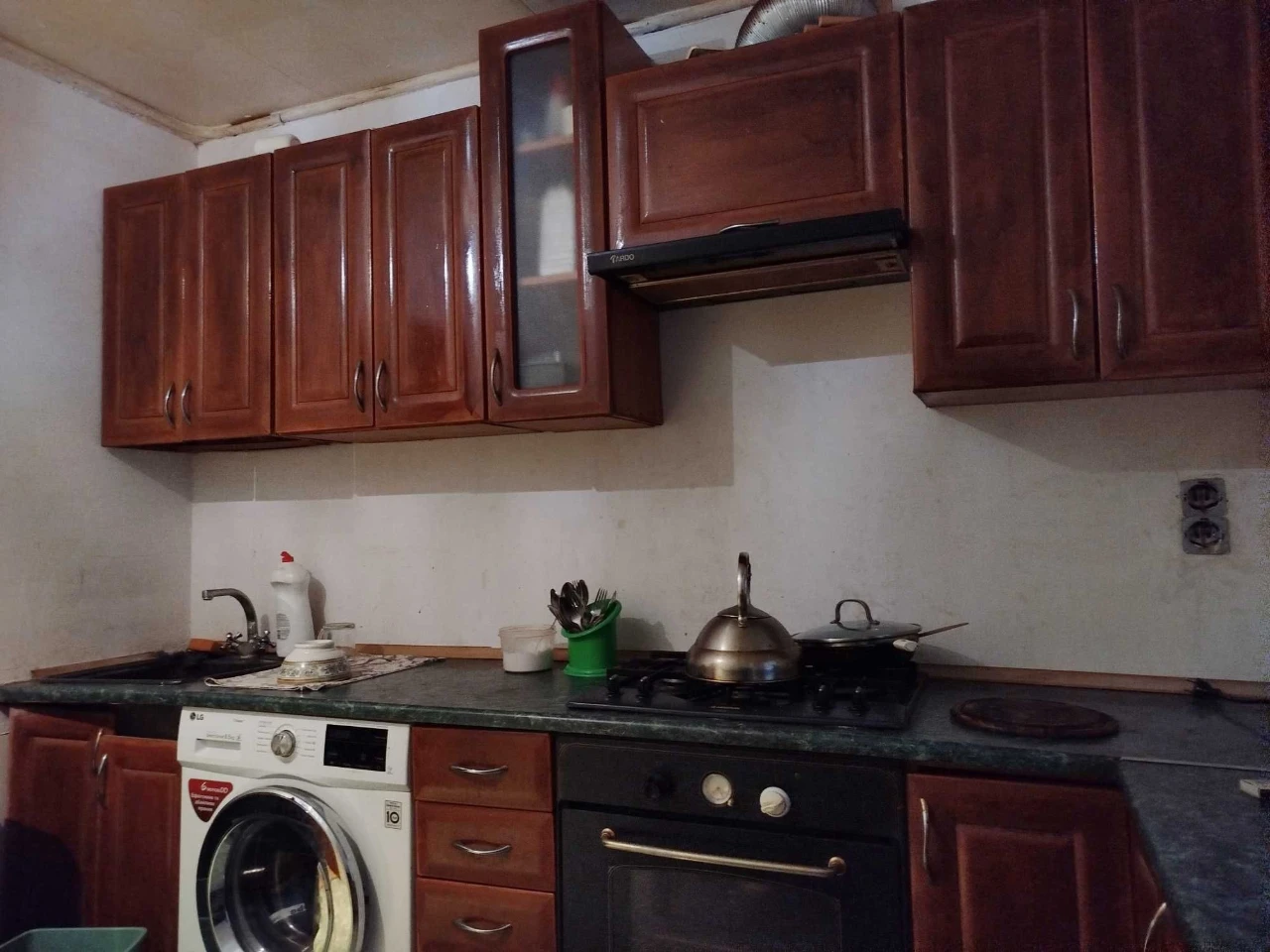 For sale. 2-room apartment. Improved. Apartment. Byron Avenue, Odessa.