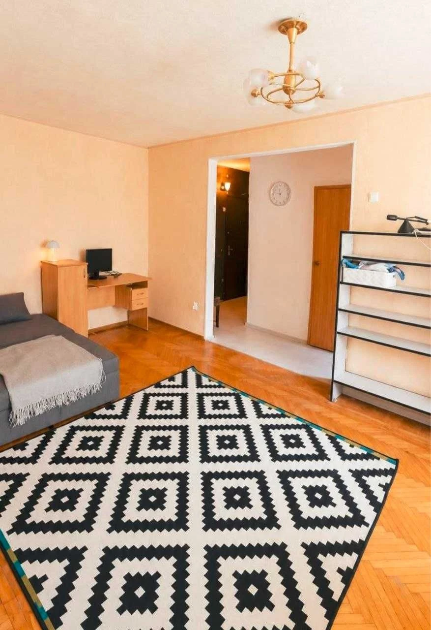 For Sale! Real 2-room apartment in Palace of Sport, New Buildings.