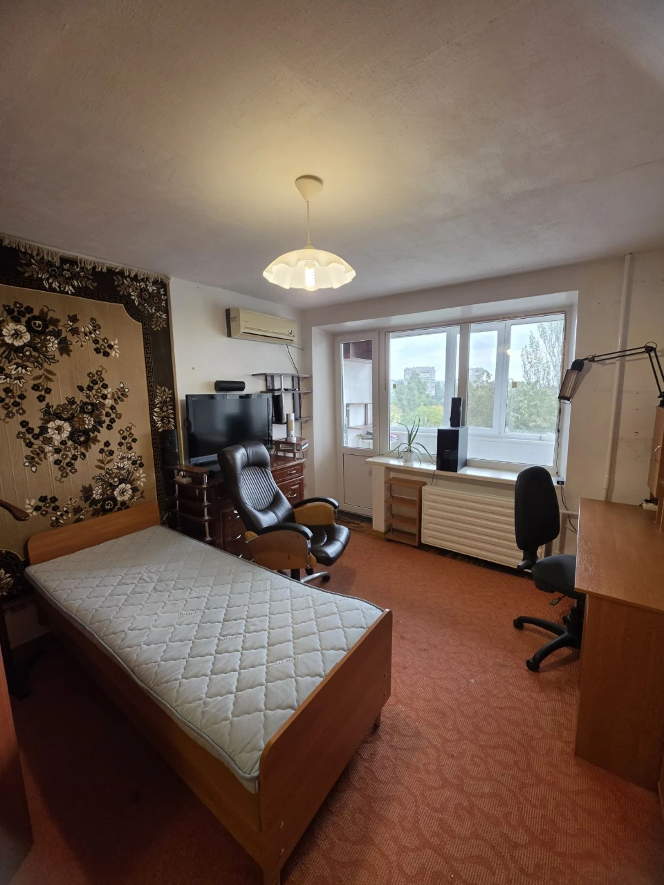 For Sale: 2-Room Apartment in Khortytsia District