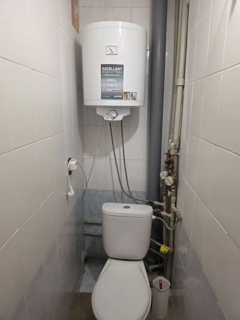 For Sale: 2-Room Apartment in Khortytsia District