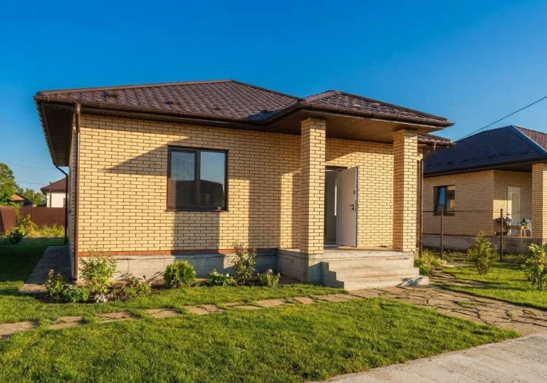 House from a reliable developer with no buyer's commission