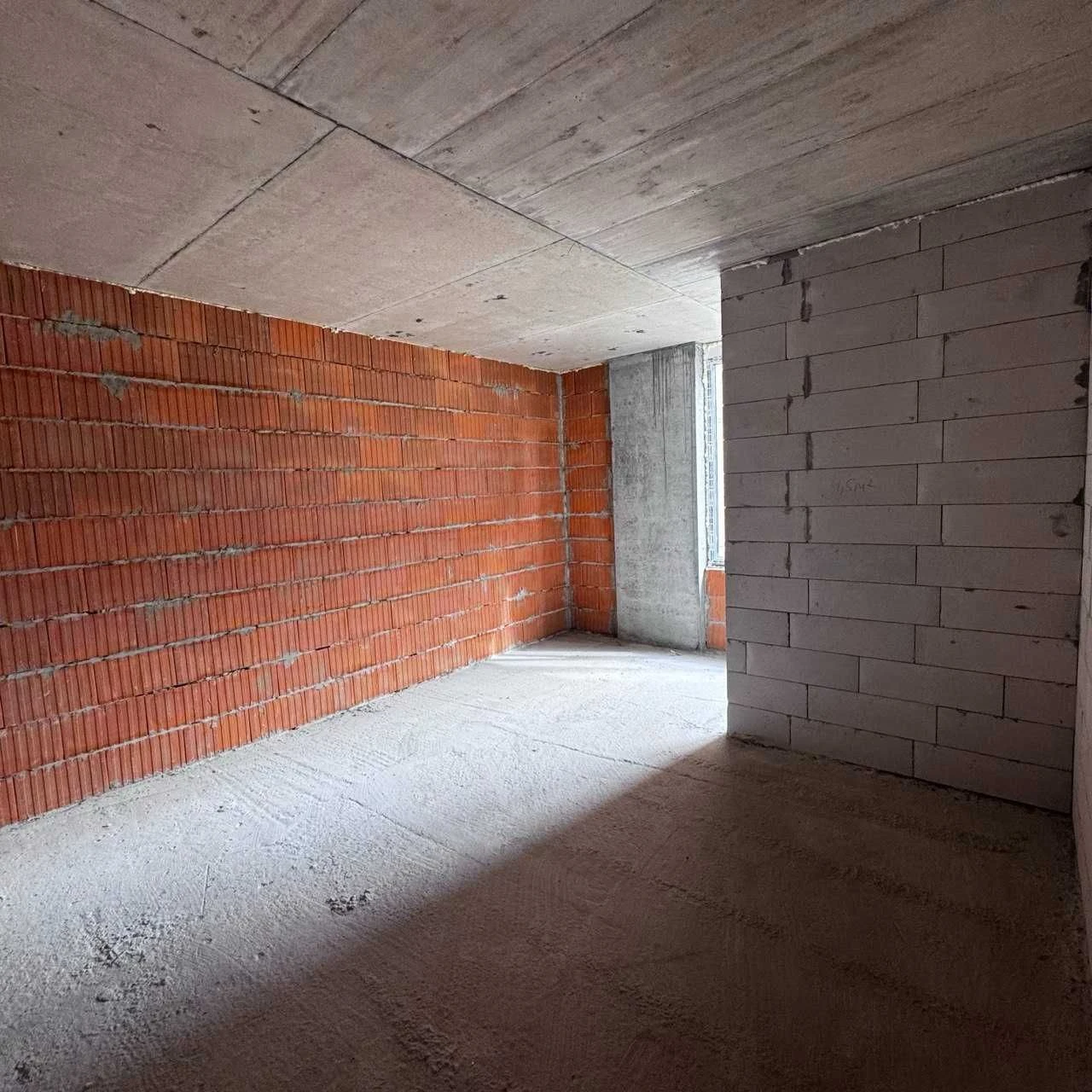 продаж ТЕРМІНОВО 1-кімнатна квартира 42,5 м² у ЖК «Козацький