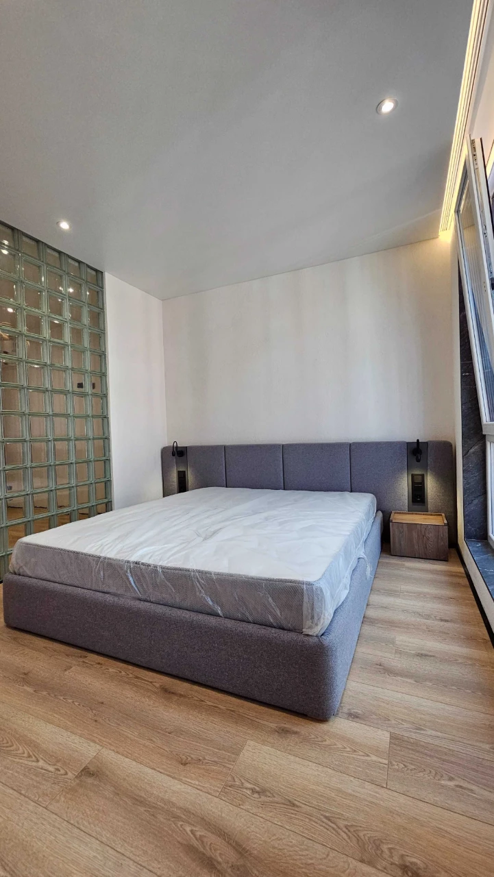 Ready-to-live 1-bedroom apartment in the Manhattan UP residential complex.