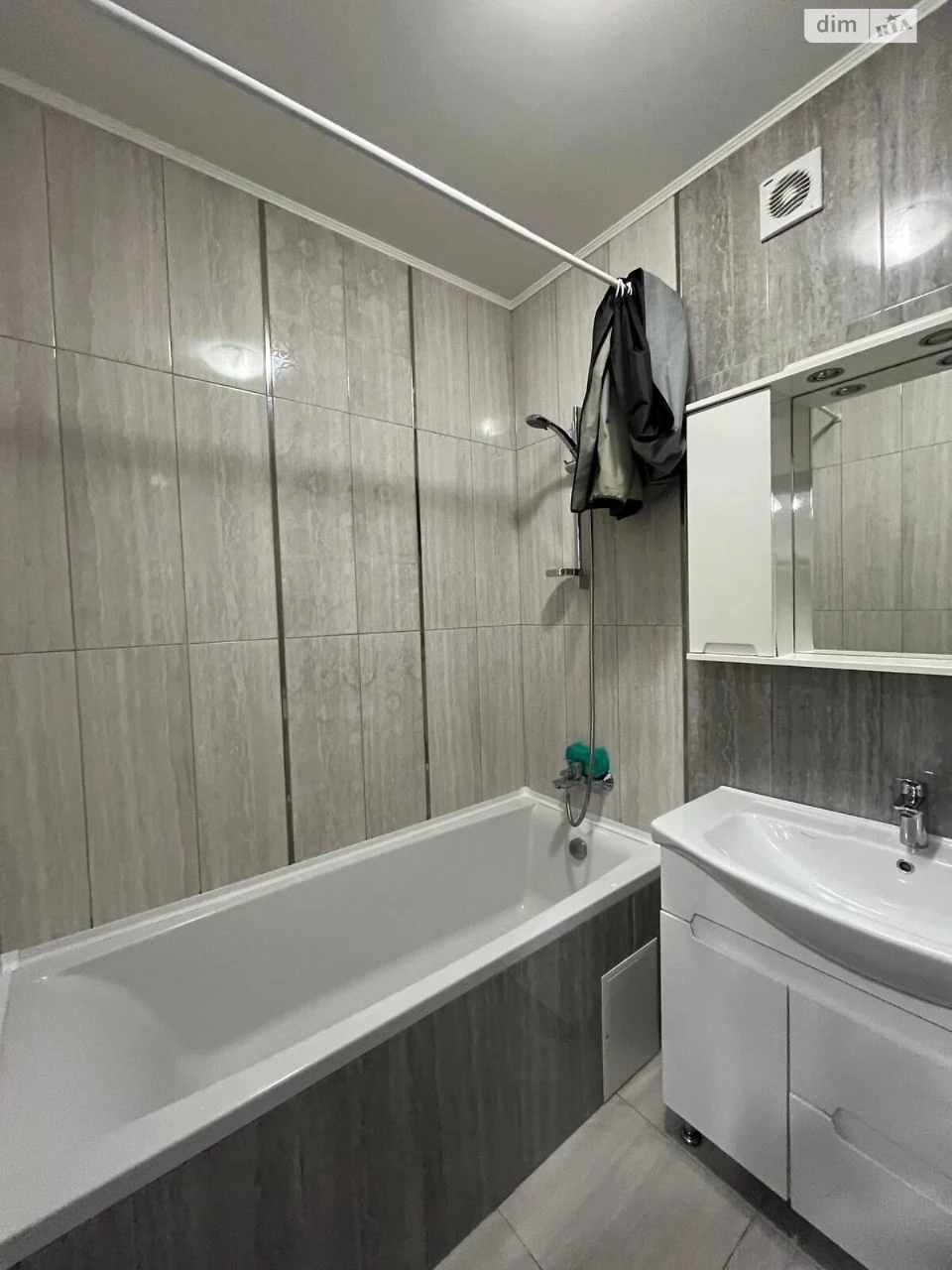 Long-Term Rental: Apartment near the Train Station