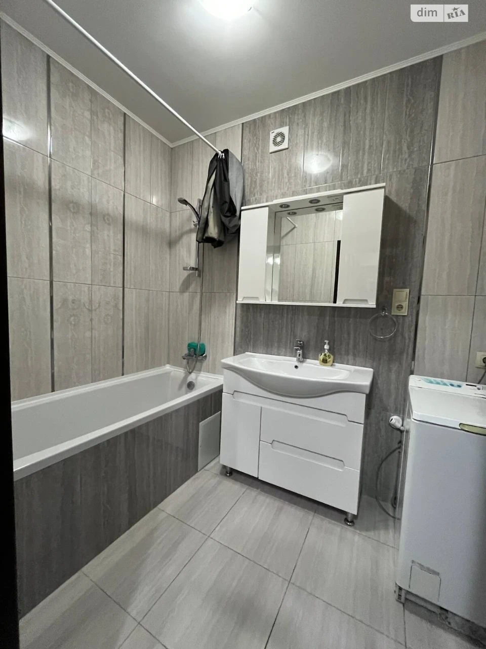 Long-Term Rental: Apartment near the Train Station