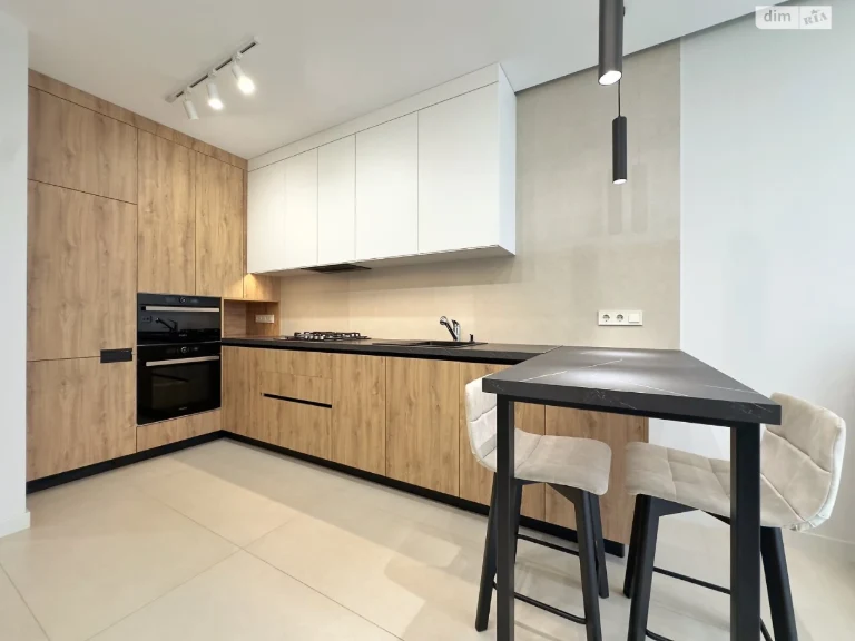 Long-Term Rental Apartment, Maiorivka