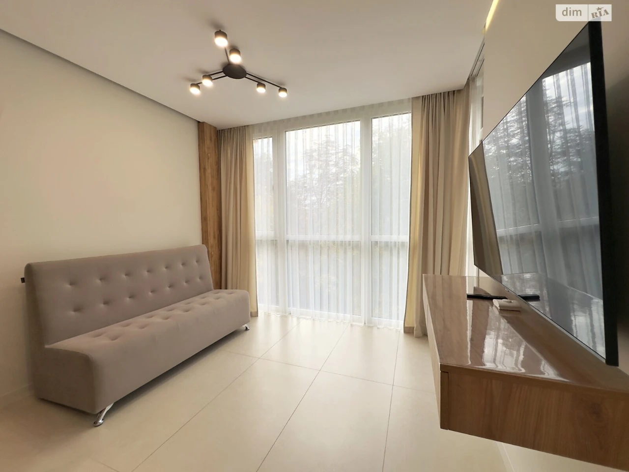 Long-Term Rental Apartment, Maiorivka