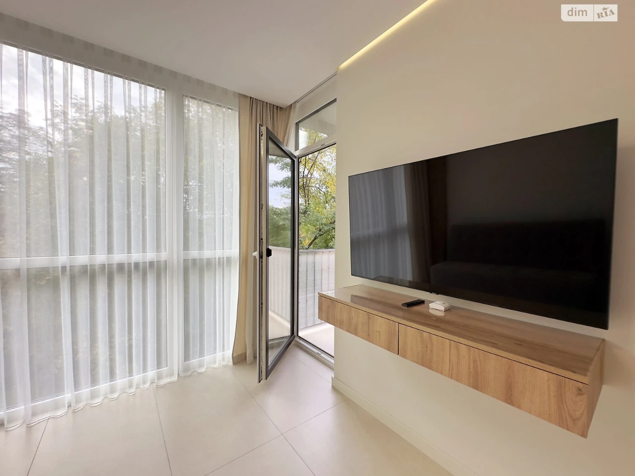 Long-Term Rental Apartment, Maiorivka