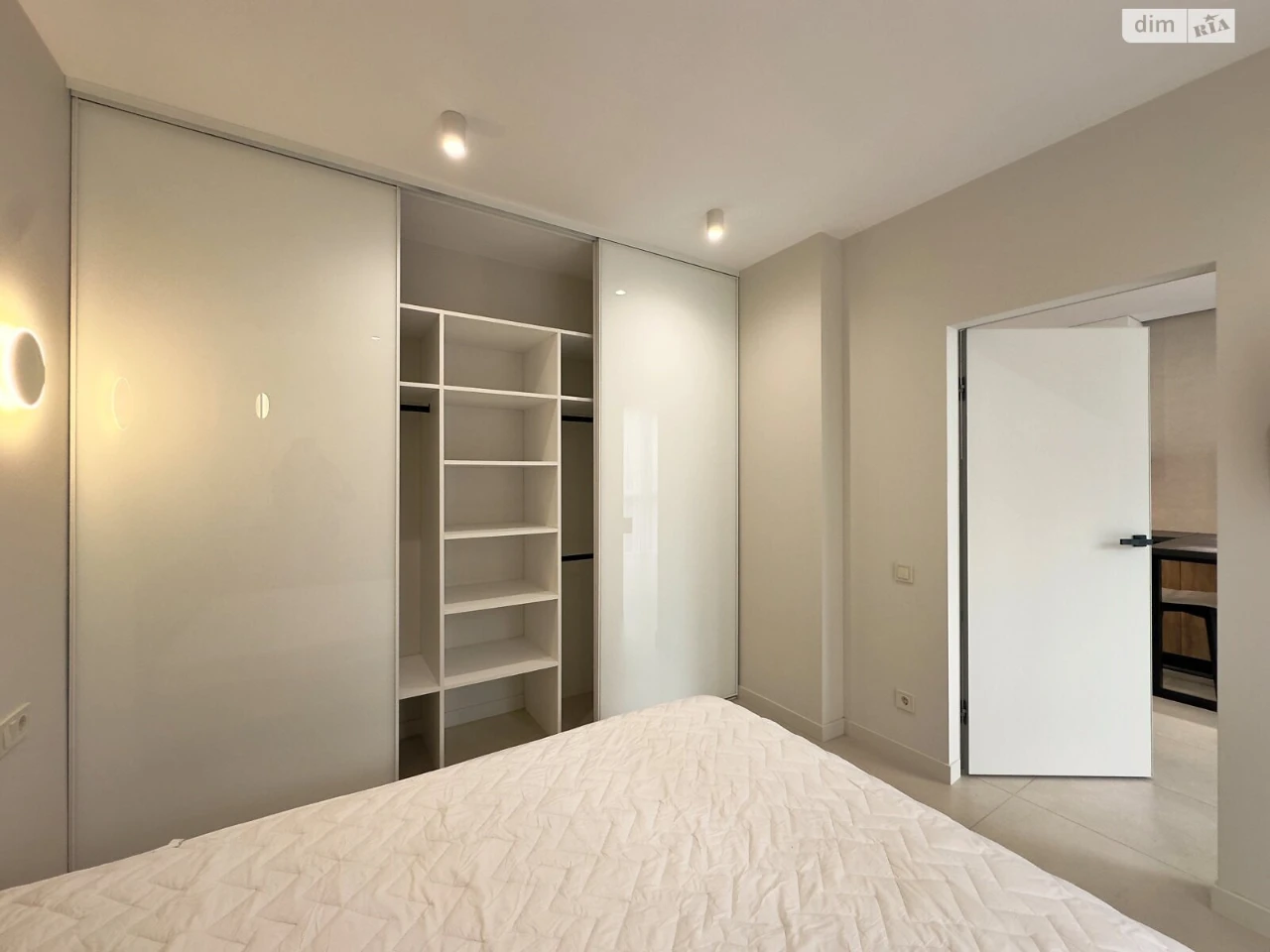 Long-Term Rental Apartment, Maiorivka