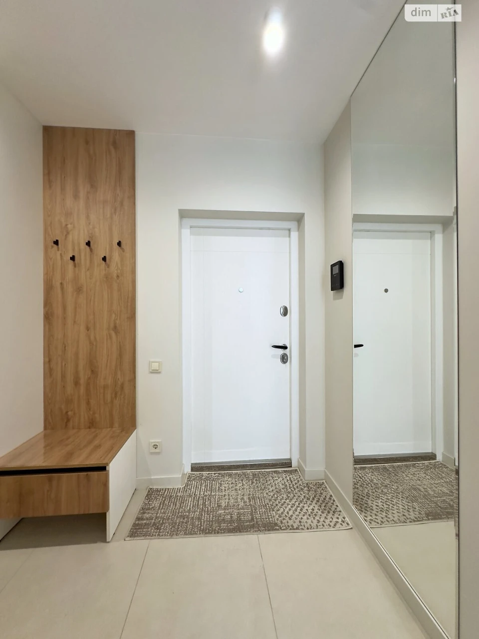 Long-Term Rental Apartment, Maiorivka