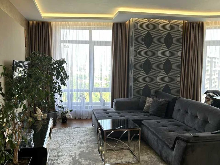 Apartment. Lviv, Kul'parkivska Street