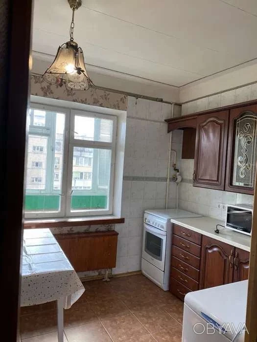 Rent a 2-bedroom apartment on Bereznyakyiska 20