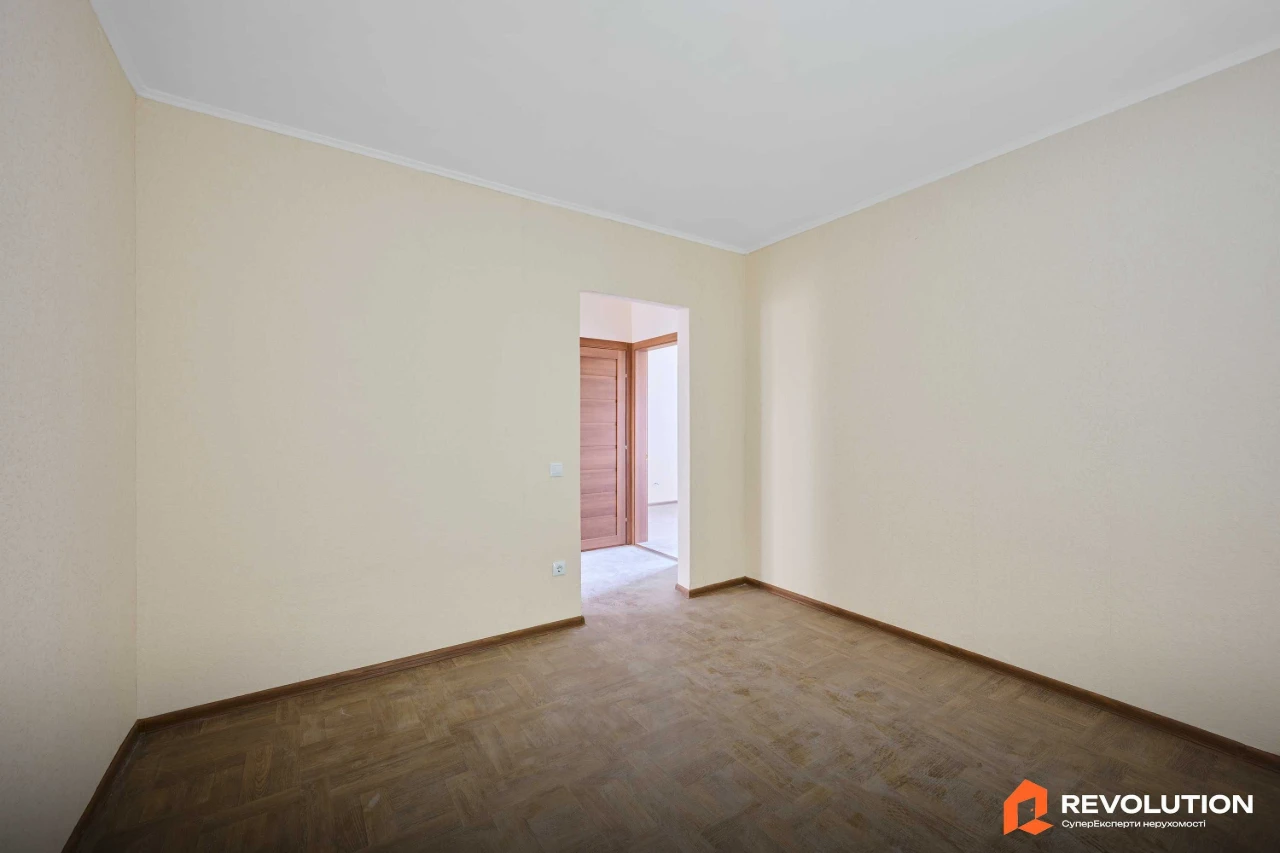 Без комісії. Продаж 1к квартири 55.2м2, вул.Коноплянська 22А