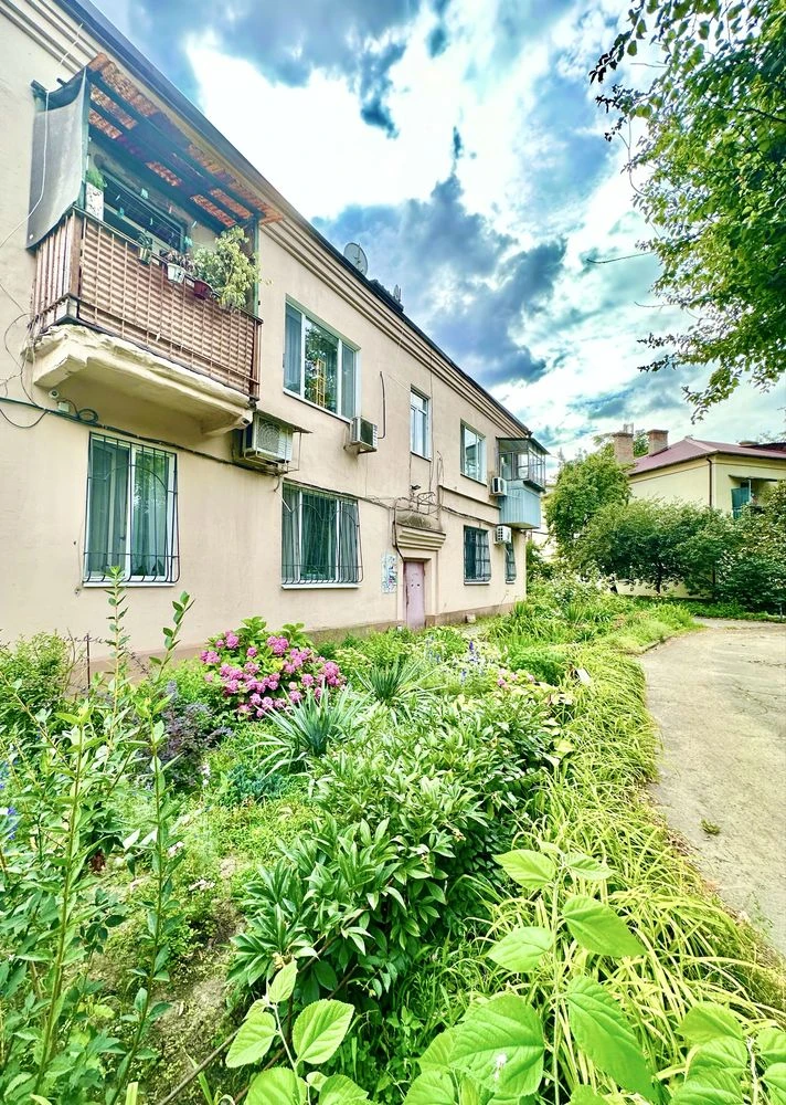 FOR SALE 3-room apartment. Bright, spacious and cozy. GAGARINA/KAZAKOVA